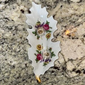 Floral Leaf-Shaped Porcelain Serveware by Old Nuremberg, Bavaria, Germany